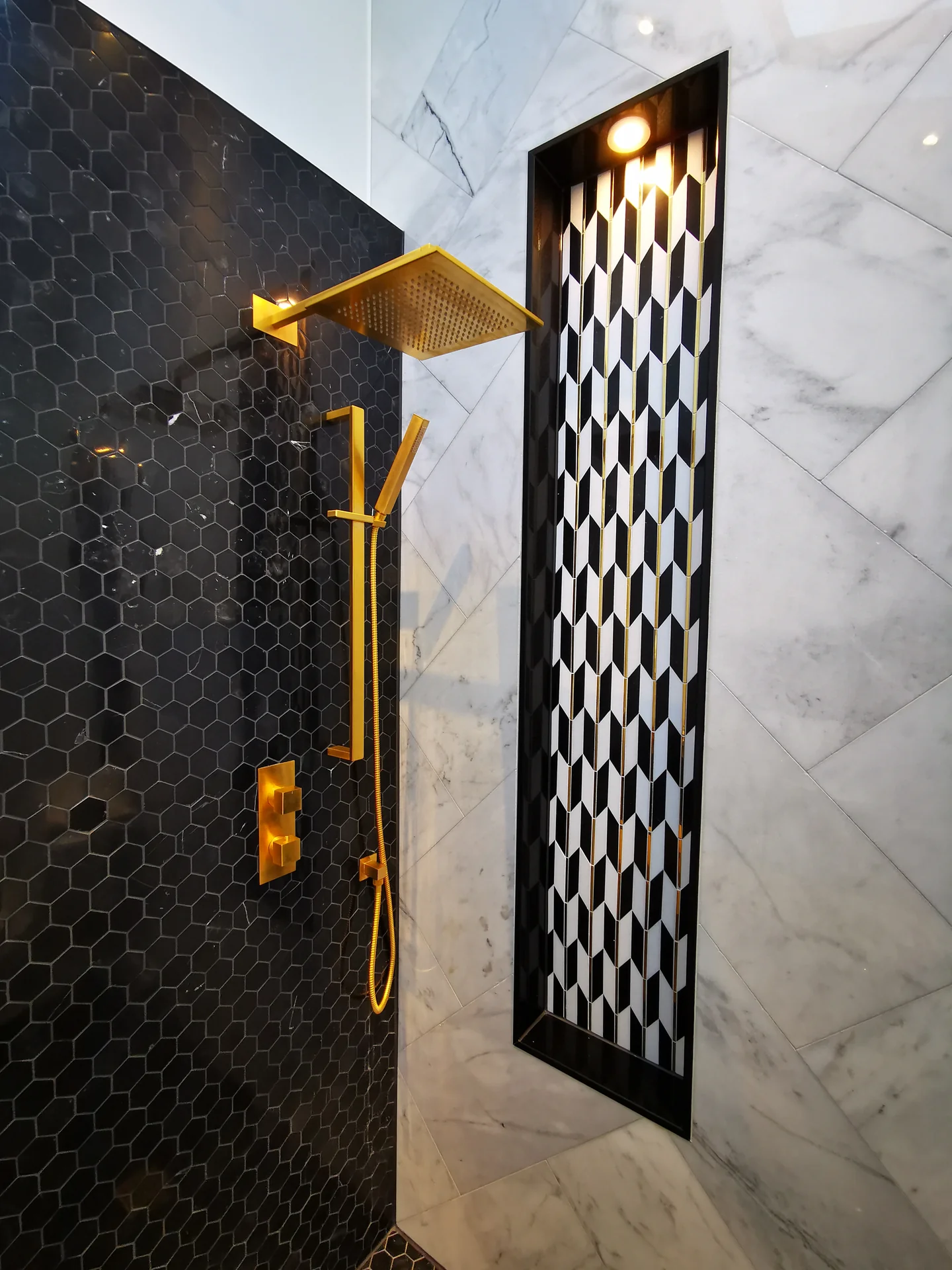Modern bathroom Cobourg